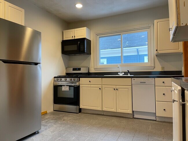 Photo - 14 Barton St Condo Unit 2