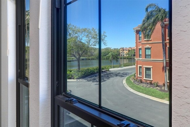 Photo - 2722 Via Tivoli Unit 422B