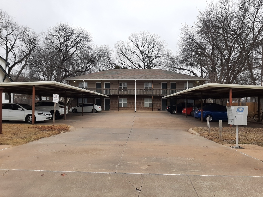 Photo - 124 W Maple Ave Townhome