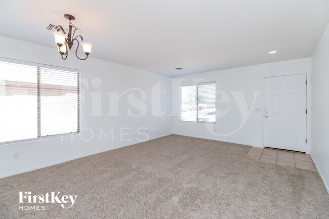Photo - 33140 N Cat Hills Ave
