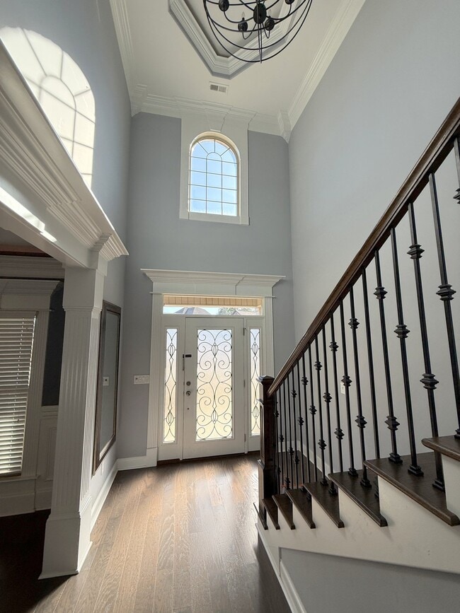 Photo - 218 Woodgrove Dr NW