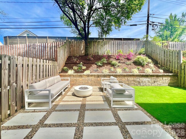 Photo - 413 Belton St