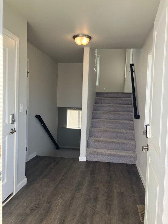 Photo - 3 Bed 3 Bath Twin Home