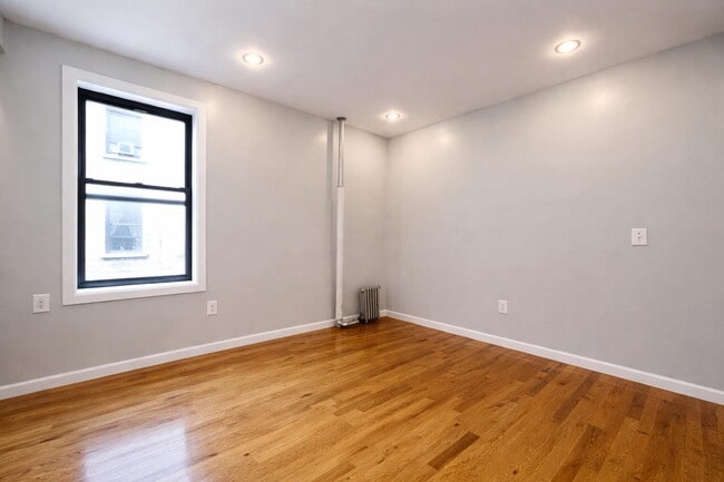 Building Photo - 148 W 142nd St