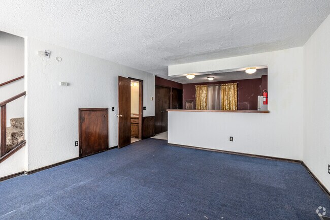 Interior Photo - The Southern Place Rental