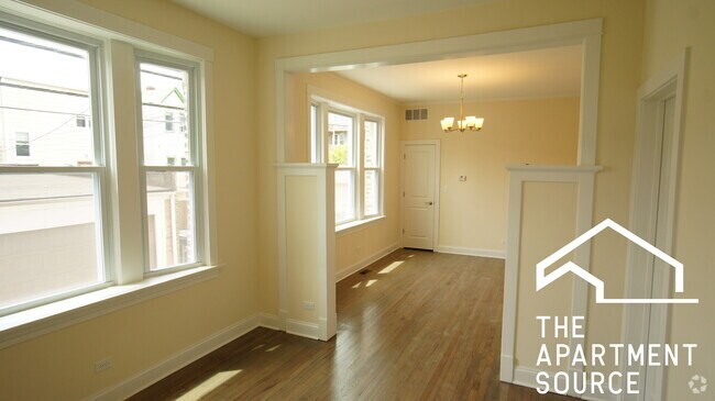 Building Photo - 2816 N Troy St Unit 1R Rental