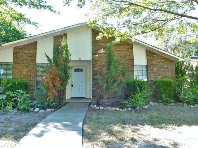 Photo - 421 Shadowcrest Ln