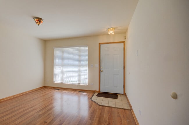 Photo - 681 Springwood Dr
