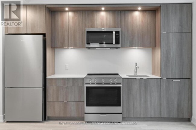 Photo - 25 Cordova Ave Unité 704