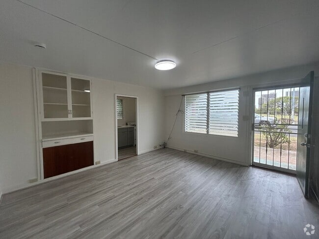 Building Photo - 2201 Unit #1 Rental