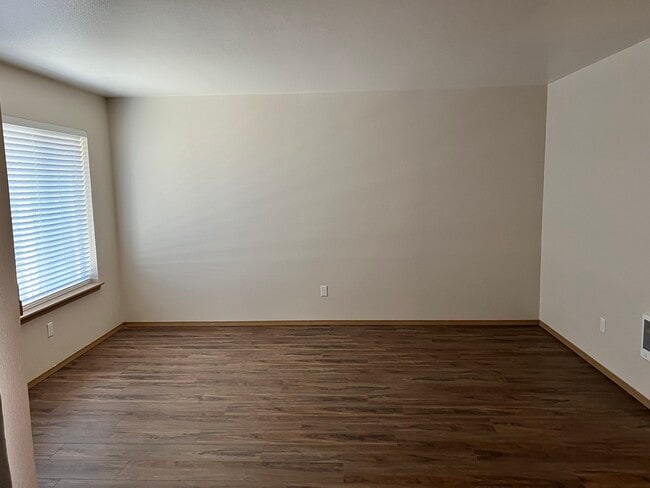 Photo - 5473 Glenridge Way