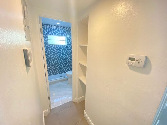 Photo - 1001 E Pine St