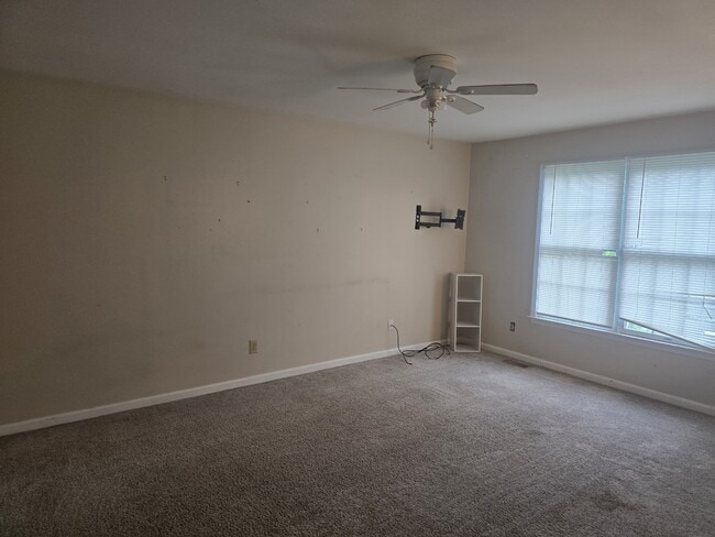 Photo - 26 Zanella Dr