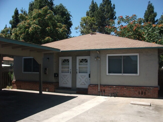 Building Photo - 125 Duane St Unit DUA125-1