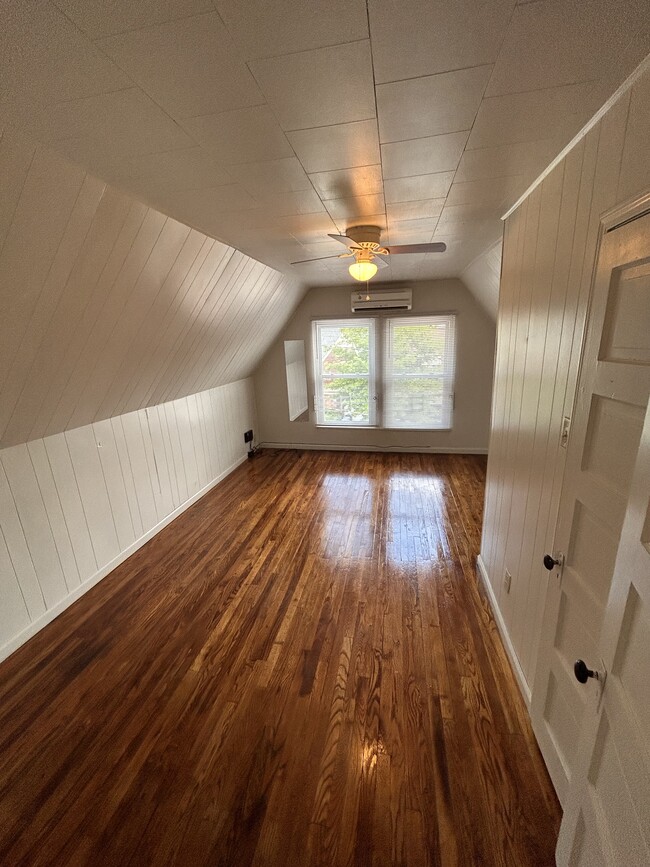 bedroom - 3916 Coleman St Unit 3916.3