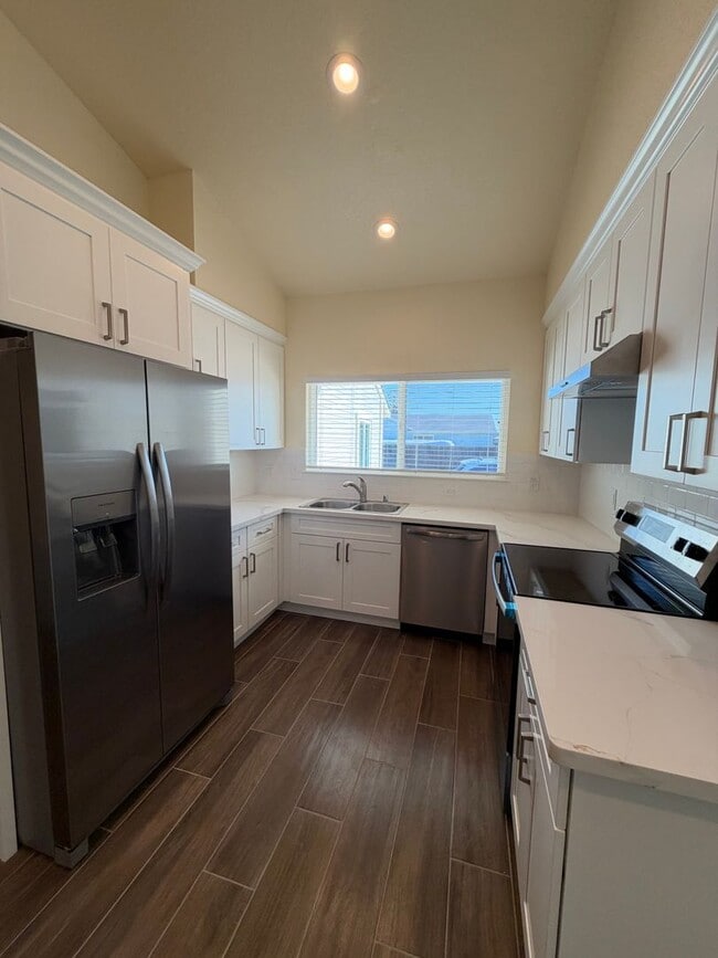528 Bella Vista Dr