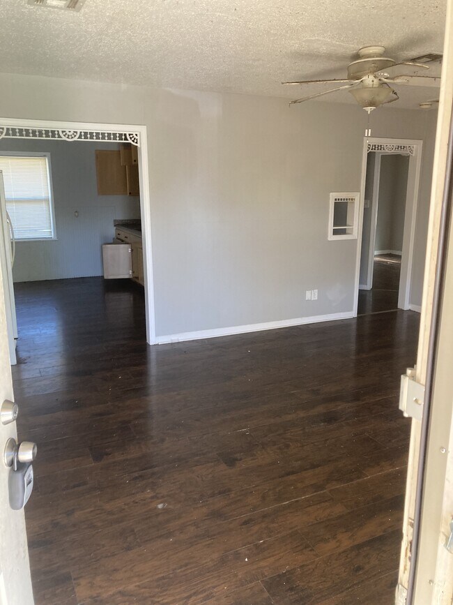 Photo - 735 Highland Pkwy