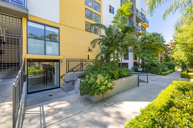 Entrance - Fair Park Apartments