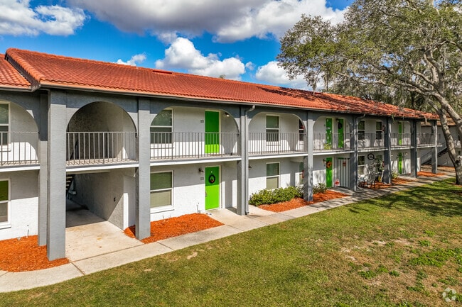 Building Photo - U Lake Rental