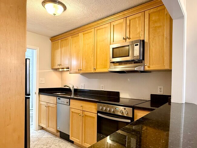 184 Beacon St Unidad 2R