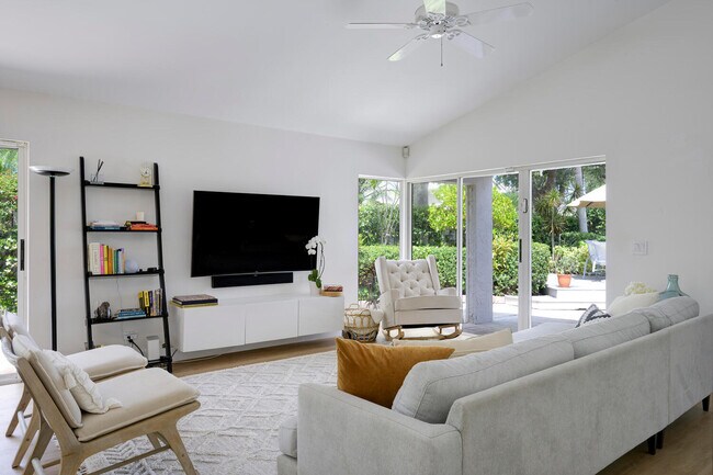 Photo - 32 Admirals Ct