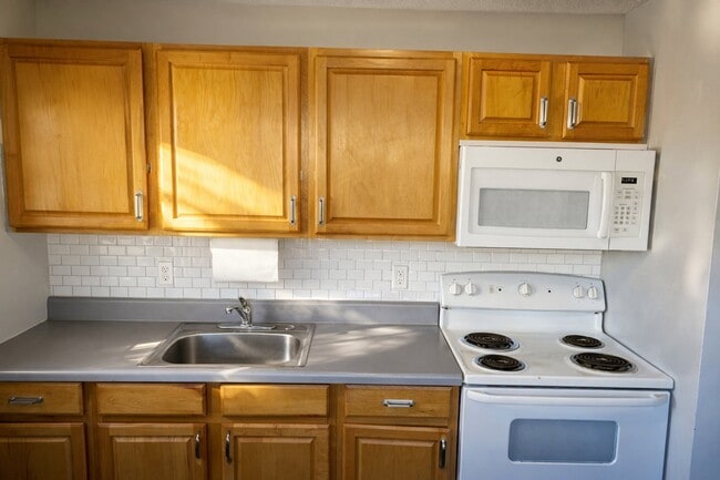 Photo - 467 Connecticut Ave Unit A