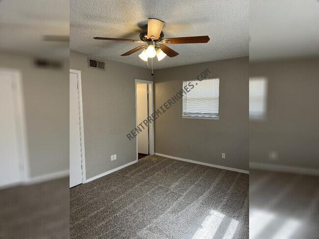 Photo - 7812 S Country Club Dr