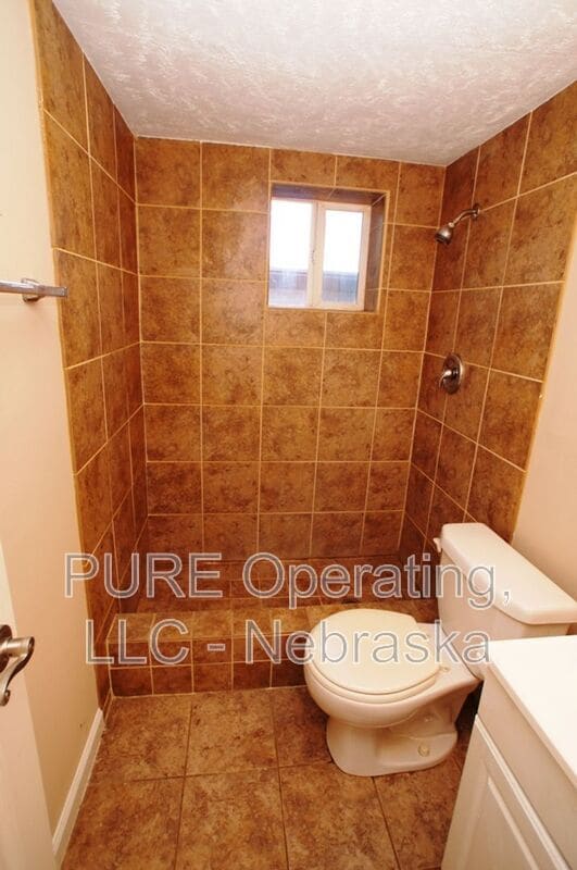 Photo - 612-616 N 46 St