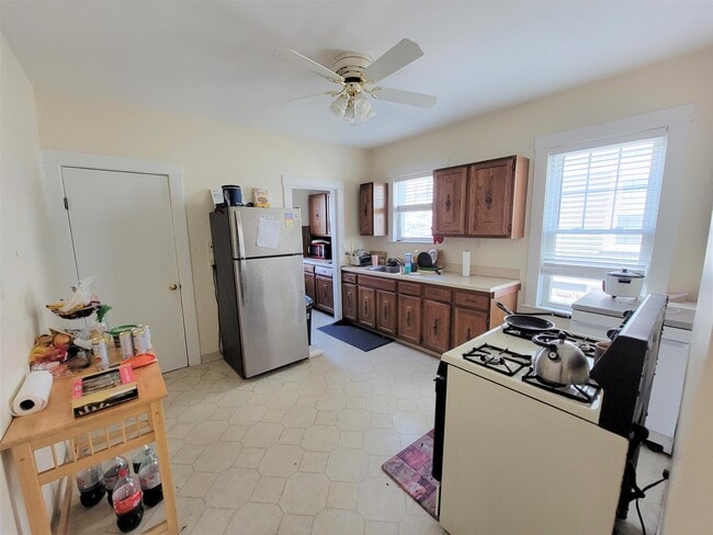 Photo - 31 Electric Ave Unidad 1