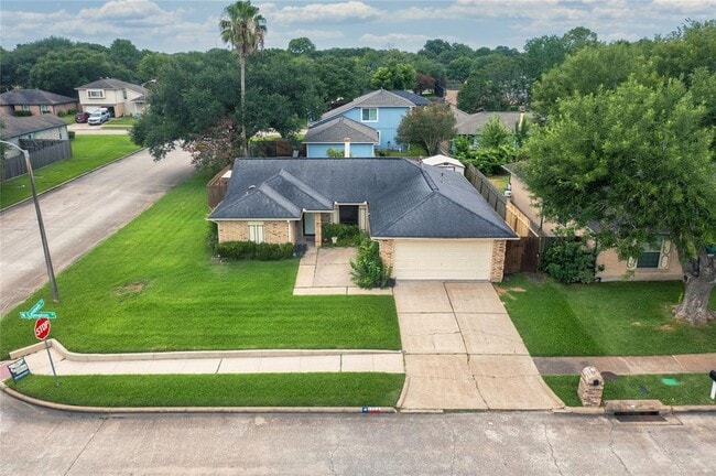 Photo - 11103 W Brompton Dr House