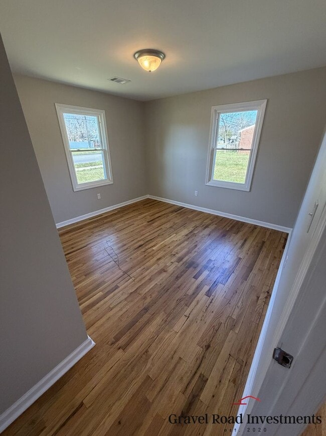 Photo - Beautifully Remodeled 3-Bedroom, 1-Bathroom House with Fenced Backyard