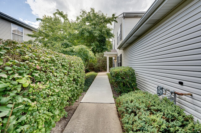 Photo - 2427 Stoughton Cir Unit 2427