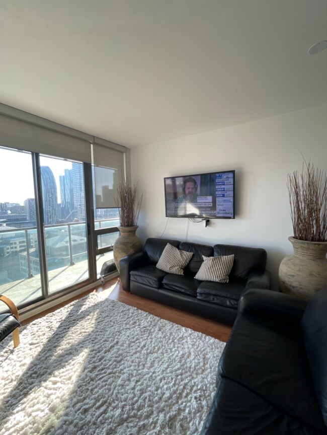 Photo - 33 Lombard St Unit 3008