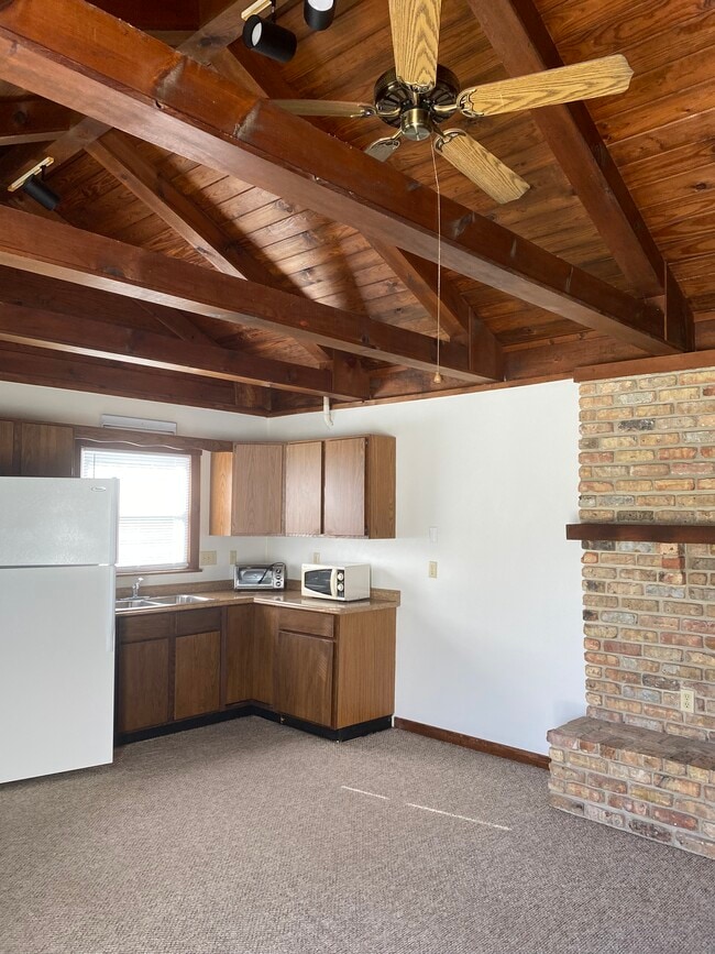 Photo - 662 Cortez Cir Unidad Rear Cottage