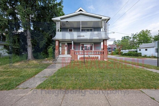 Building Photo - 3872 E 112th St Unit Lower