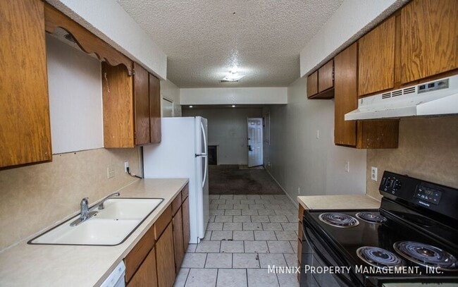 Photo - 8208 Vernon Ave Unit A