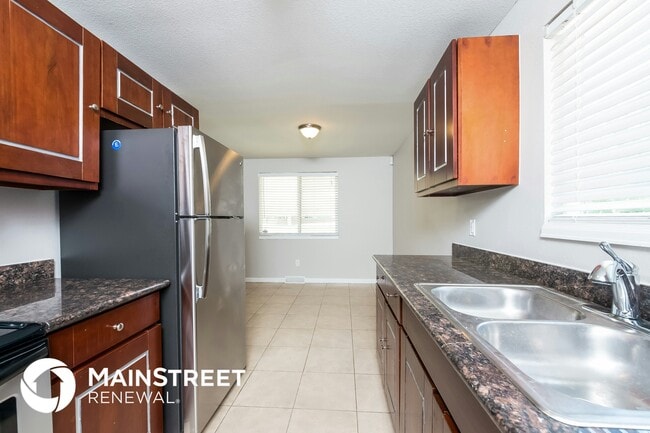 Photo - 9320 W 104th Pl