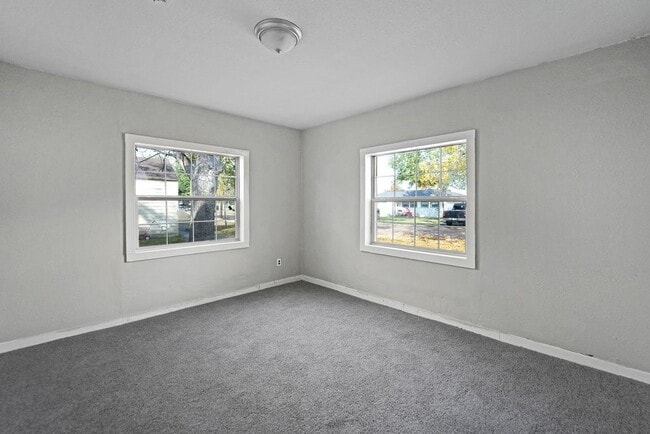 Photo - 214 E 1st St