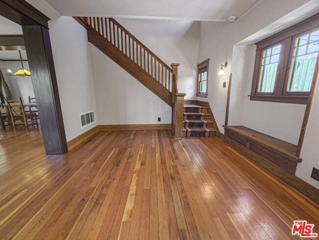 Photo - 216 Mt Washington Dr
