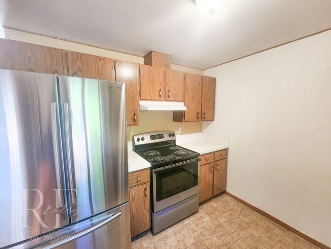 Photo - MILITARY DISCOUNT - $75/MO OFF!!