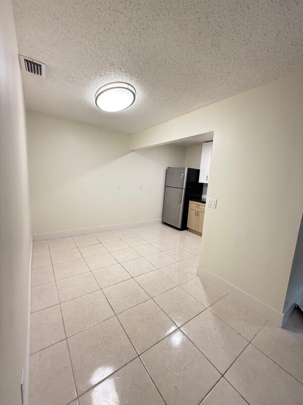 Photo - 261 NW 42nd St Apartment Unit 3