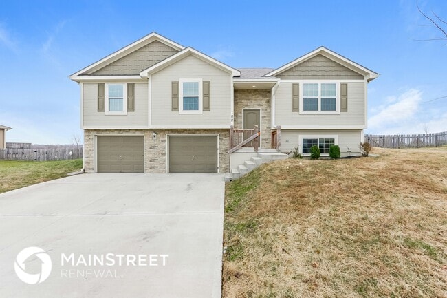 Building Photo - 102 Golfview Dr