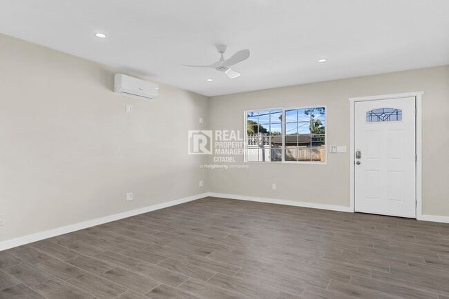 Photo - 940 E Anahurst Pl Casa