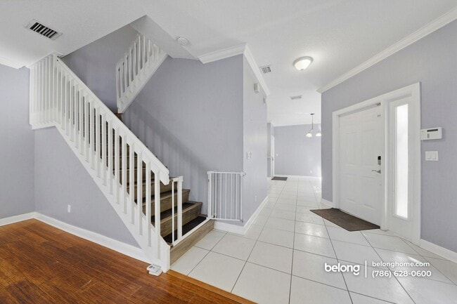 Photo - 616 SW 6th St