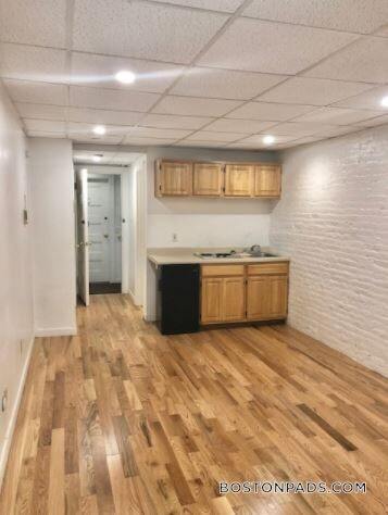 Building Photo - 854 Beacon St Rental