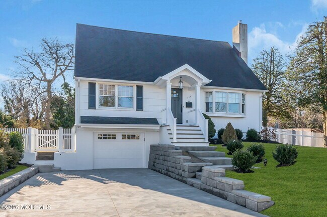 Photo - 723 Pitney Dr