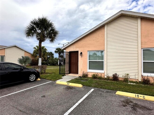 Photo - 22 W Country Cove Way