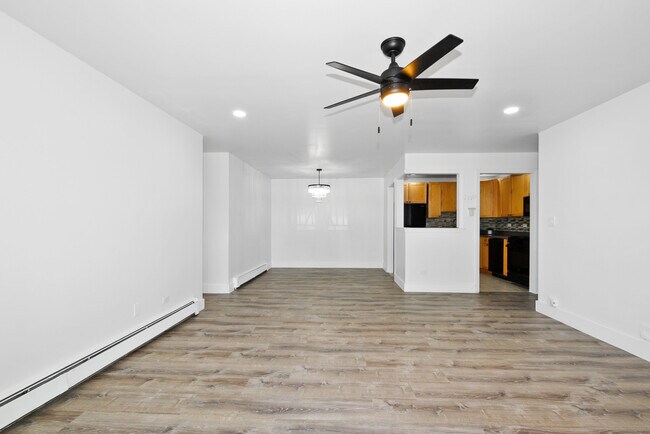 Photo - 16W 540 Lake Dr