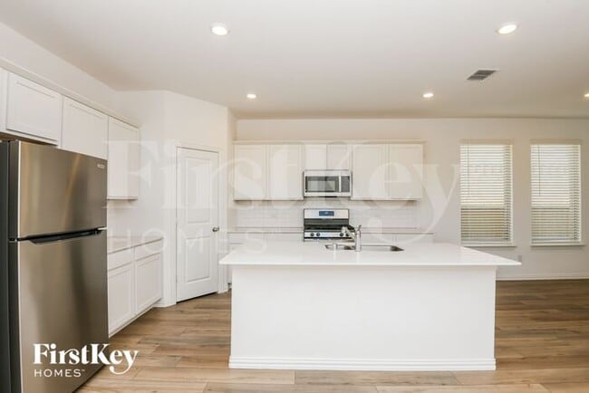 Photo - 2512 Northcote Dr