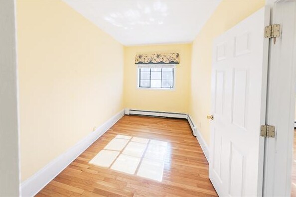 Photo - 511 Beacon St